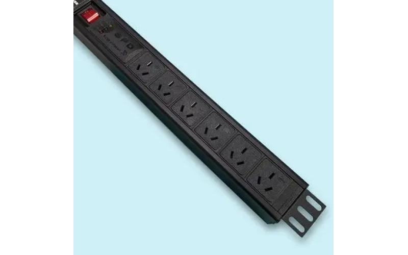 常見服務(wù)器電源線/PDU接口介紹